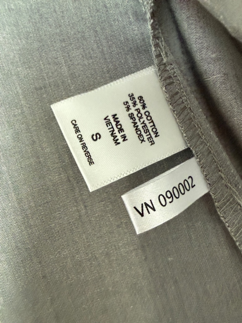 NY&Co Women’s Gray Button Down Blouse - Picture 3 of 5